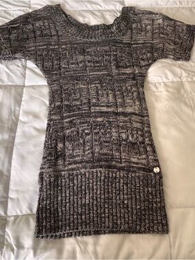 2 for $14 Guess Y2K Marled Gray Short-Sleeve sweater Women’s X-Small XS *Flaw